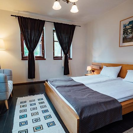 Hotel Hanul Anselmo*** Oituz  Zewnętrze zdjęcie